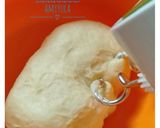 Foto langkah ke 2 dari resep Roti mini topping abon dan ceres.