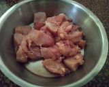 A picture of step 1 of Chicken malai curry.