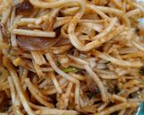 A picture of step 4 of Chinese style chowmein Noddles.