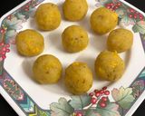 A picture of step 8 of Banana Coconut Balls.