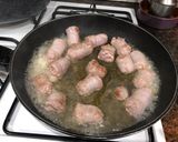 Foto del paso 2 de la receta Butifarras cocidas con vino blanco
