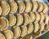 Foto langkah ke 9 dari resep Pastel Mini Isi Abon Renyah.