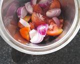 लहसुन प्याज़ टमाटर की चटनी(Lahsun pyaz tamatar ki chutney recipe in Hindi) रेसिपी चरण 1 फोटो