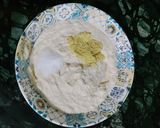 A picture of step 2 of Tri Colour Dhokla.