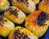 Foto langkah ke 9 dari resep Bolen Pisang (Coklat Keju) Anti Gagal.