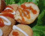 Foto langkah ke 8 dari resep Roti goreng isi sosis (mini).