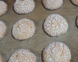Foto del paso 2 de la receta: Cookies craqueladas de limón 🍋