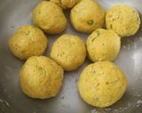 A picture of step 2 of Bottle gourd paratha.