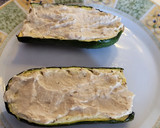 Foto del paso 6 de la receta: Calabacín gratinado con hummus y queso