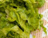 A picture of step 1 of Tofuu green salad.