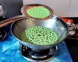 A picture of step 6 of Meethi Boondi.