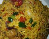 A picture of step 1 of Noodles with dry fish.