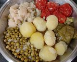 A picture of step 1 of Pav bhaji Makhkhan marke.