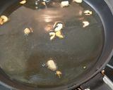Foto del paso 2 de la receta: Espinacas con pasas y piñones