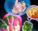 Foto langkah ke 1 dari resep Sup Ayam kampung ala pak Min Klaten.