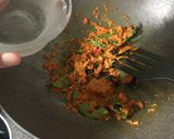 Foto langkah ke 2 dari resep Ayam Kampung masak Kunyit Asem.