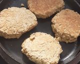 Foto del paso 3 de la receta: Pancitos de avena y banana diet