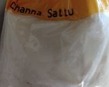 A picture of step 1 of Sattu & Banana Smoothie (with turmeric and yoghurt).