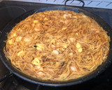 Foto del paso 4 de la receta: Fideuá con sepia y gambas