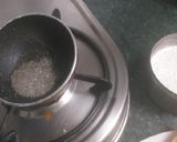 A picture of step 2 of Nariyal chutney for dosa.