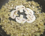Foto del paso 3 de la receta: Quiche pollo, bacon y champiñones 🍗🥓🍄