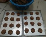 Foto langkah ke 4 dari resep Chocolate Drop Cookies.