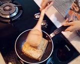 Foto langkah ke 2 dari resep Toast Bread Choco Mozzarella.