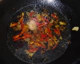 Foto langkah ke 3 dari resep Sarden Ikan Pindang Homemade.