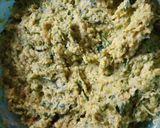 A picture of step 2 of Vegetable khichdi-mathi pakoda.