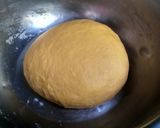 Foto langkah ke 4 dari resep Roti Sobek Ubi Kuning.