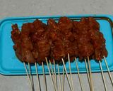 Foto langkah ke 2 dari resep Sate merah pedas manis.