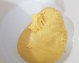 Foto langkah ke 4 dari resep Donat labu kuning.