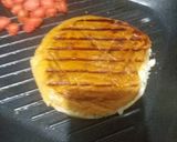 A picture of step 4 of Tawa grill crunchy bun.