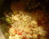 Foto del paso 2 de la receta: Caldaso blanco de pollo a la Mario, s