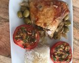 Une image de l'étape 12 de Poulet rôti aux olives accompagné de tomates à la provençale et riz thaï.