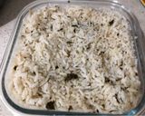 Foto del paso 1 de la receta: Arroz con salmón y pimientos