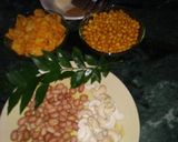 A picture of step 1 of Corn flakes bhel.
