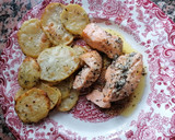 Foto del paso 8 de la receta: Salmón marinado con patatas especiadas al horno