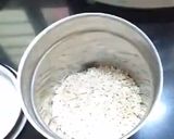 A picture of step 1 of Oats Uttapam.