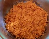 A picture of step 1 of Creamy Gajar Halwa.
