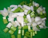 Foto del paso 1 de la receta: Revuelto de ajetes tiernos