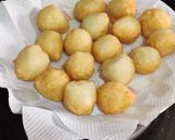 A picture of step 5 of Donut bites.