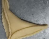 A picture of step 15 of Shahi Mava gujiya.