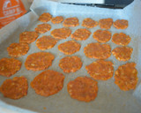 Foto del paso 5 de la receta: Galletas de tomate y orégano
