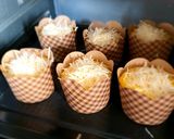 Foto langkah ke 5 dari resep Cupcake Keju Fluffy (Bolu Hongkong).