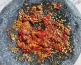 印尼番茄蒜香辣椒醬（Sambal Tomat Bawang）的食譜步驟1照片