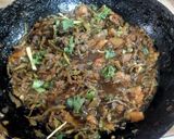 A picture of step 10 of Pyaaz Karele.