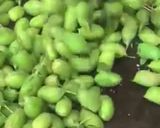 A picture of step 3 of Holay (Green chickpea).