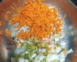 A picture of step 3 of Potato spring onion papad roll.