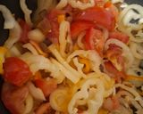 Lecsó sonkával,szalonnával,tojással 🧅🫑🍅🥓🥩🥚🍞 recept fázis 3 fotója